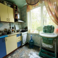 Продам квартиру, Чередниченковский пер. , 7 , 2  ком., 48 м², косметический ремонт 