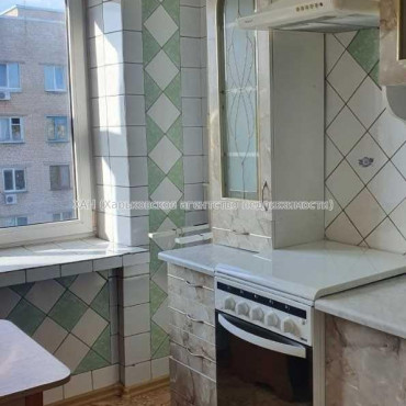 Продам квартиру, Старопрудная ул. , 3 кім., 60 м², косметический ремонт 