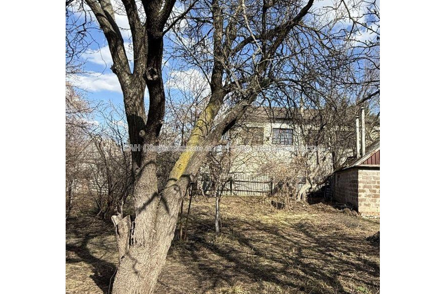 Продам дом, 180 м², 14 сот., советский ремонт 