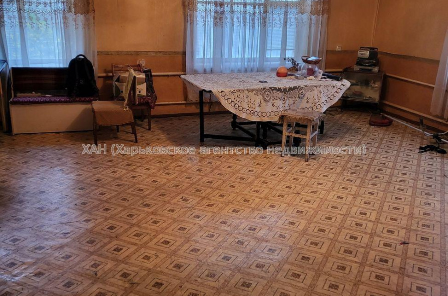 Продам дом, 180 м², 14 сот., советский ремонт 