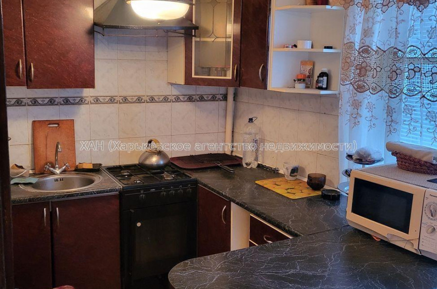 Продам дом, 180 м², 14 сот., советский ремонт 