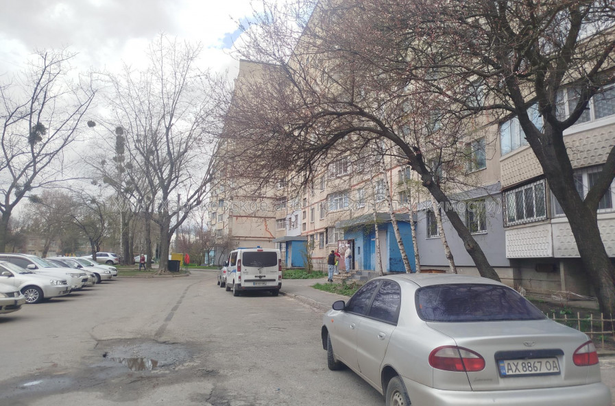 Сдам квартиру, Зерновой пер. , 3  ком., 62 м², советский ремонт 