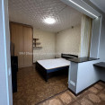 Продам квартиру, Плиточная ул. , 1 кім., 40 м², капитальный ремонт 