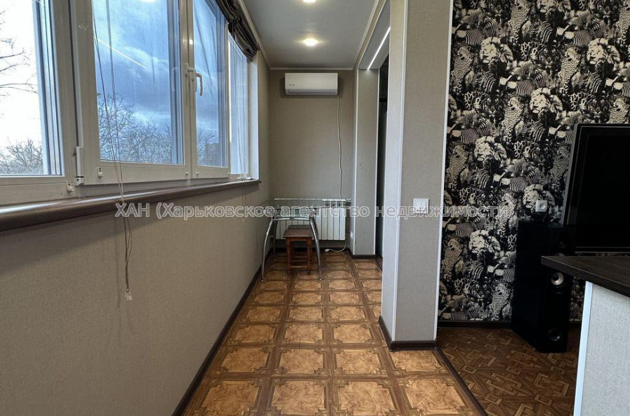 Продам квартиру, Плиточная ул. , 1 кім., 40 м², капитальный ремонт 