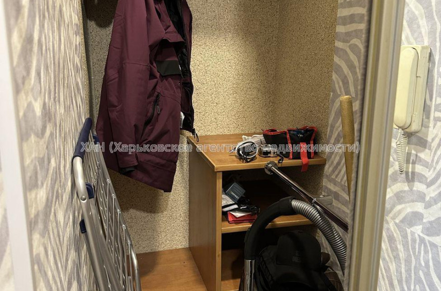 Продам квартиру, Плиточная ул. , 1 кім., 40 м², капитальный ремонт 