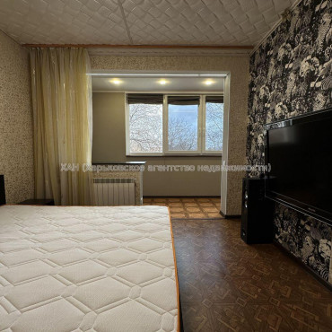 Продам квартиру, Плиточная ул. , 1 кім., 40 м², капитальный ремонт 
