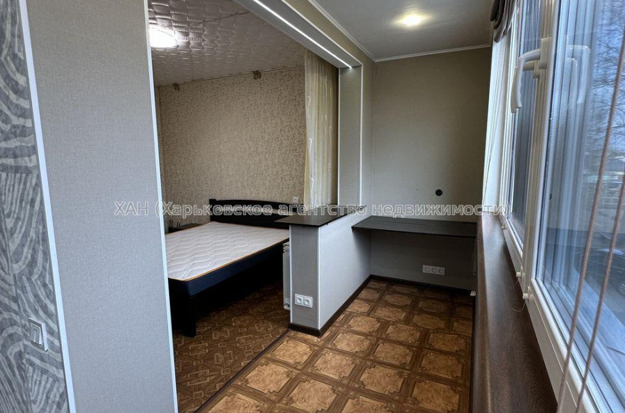 Продам квартиру, Плиточная ул. , 1 кім., 40 м², капитальный ремонт 
