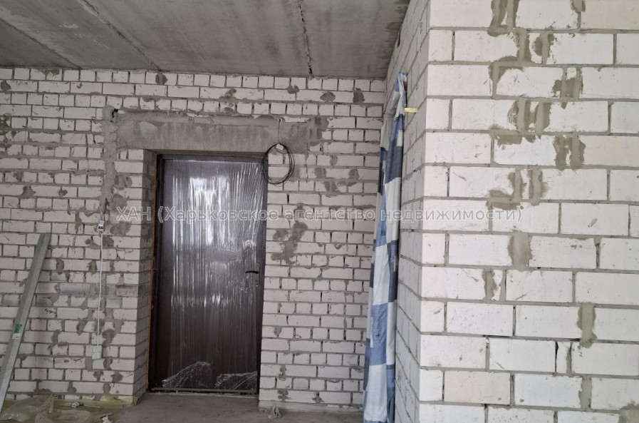 Продам квартиру, Казакевича ул. , 2  ком., 40 м², частичный ремонт 