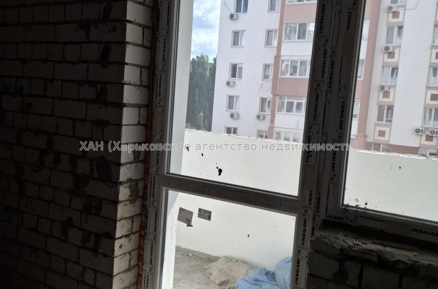 Продам квартиру, Казакевича ул. , 1 кім., 40 м², частичный ремонт 