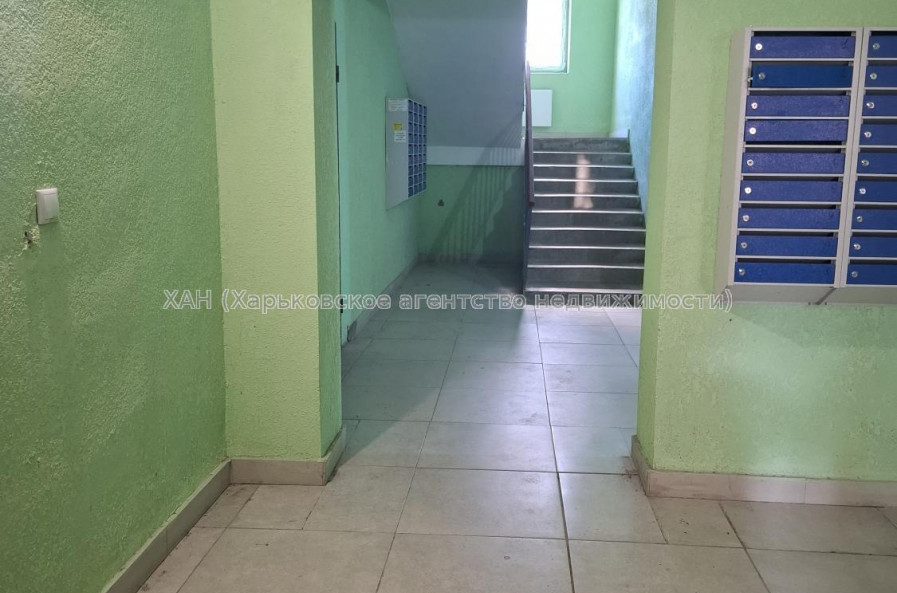 Продам квартиру, Казакевича ул. , 2  ком., 40 м², частичный ремонт 