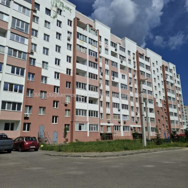 Продам квартиру, Казакевича ул. , 2  ком., 40 м², частичный ремонт 