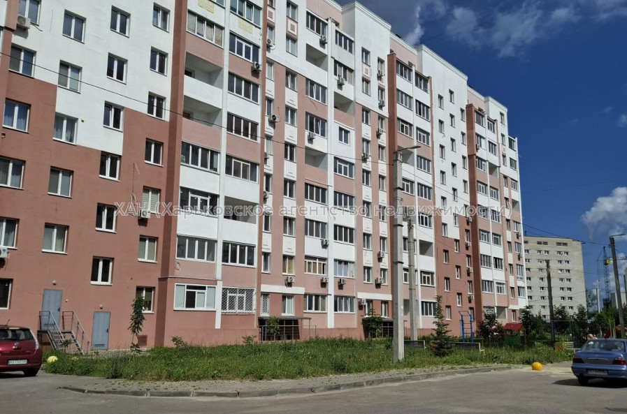 Продам квартиру, Казакевича ул. , 1 кім., 40 м², частичный ремонт 