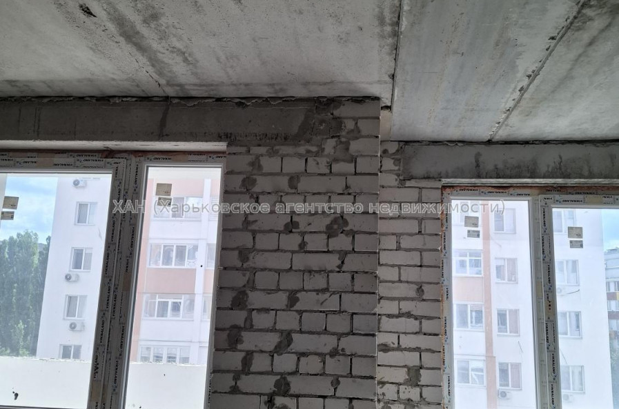 Продам квартиру, Казакевича ул. , 1 кім., 40 м², частичный ремонт 