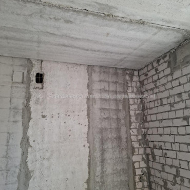 Продам квартиру, Казакевича ул. , 1 кім., 40 м², частичный ремонт 