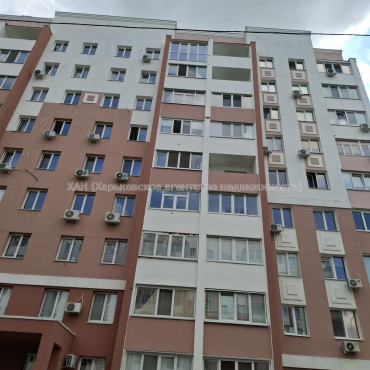 Продам квартиру, Казакевича ул. , 1 кім., 40 м², частичный ремонт 