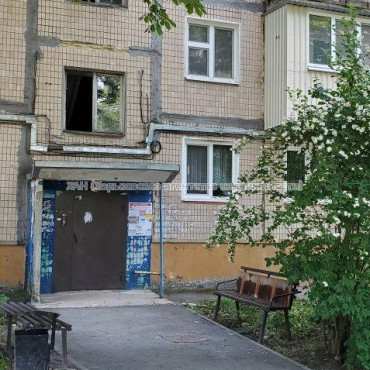 Продам квартиру, Жасминовый б-р , 11 , 3 кім., 62 м², советский ремонт 
