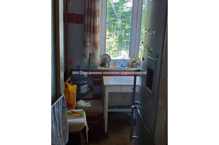 Продам квартиру, Жасминовый б-р , 11 , 3 кім., 62 м², советский ремонт 