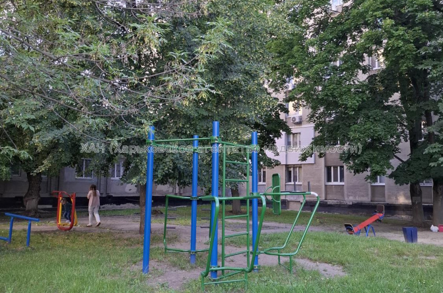 Продам квартиру, Глобинская ул. , 1  ком., 35.30 м², капитальный ремонт 