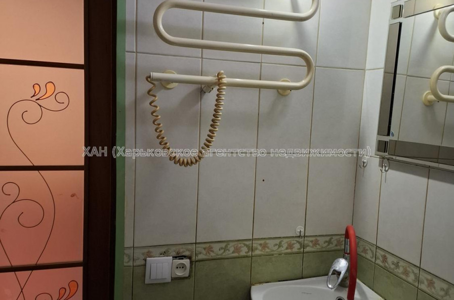 Продам квартиру, Глобинская ул. , 1  ком., 35.30 м², капитальный ремонт 