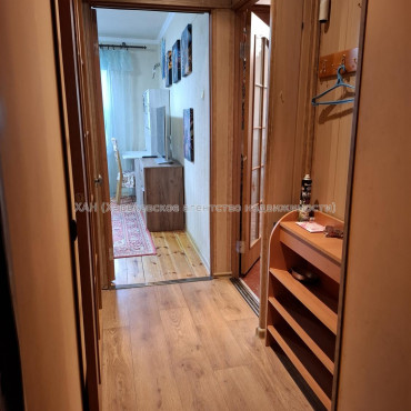 Продам квартиру, Глобинская ул. , 1  ком., 35.30 м², капитальный ремонт 