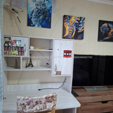 Продам квартиру, Глобинская ул. , 1  ком., 35.30 м², капитальный ремонт 
