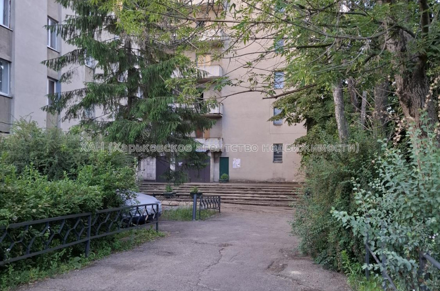 Продам квартиру, Глобинская ул. , 1  ком., 35.30 м², капитальный ремонт 