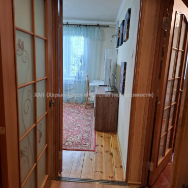 Продам квартиру, Глобинская ул. , 1  ком., 35.30 м², капитальный ремонт 