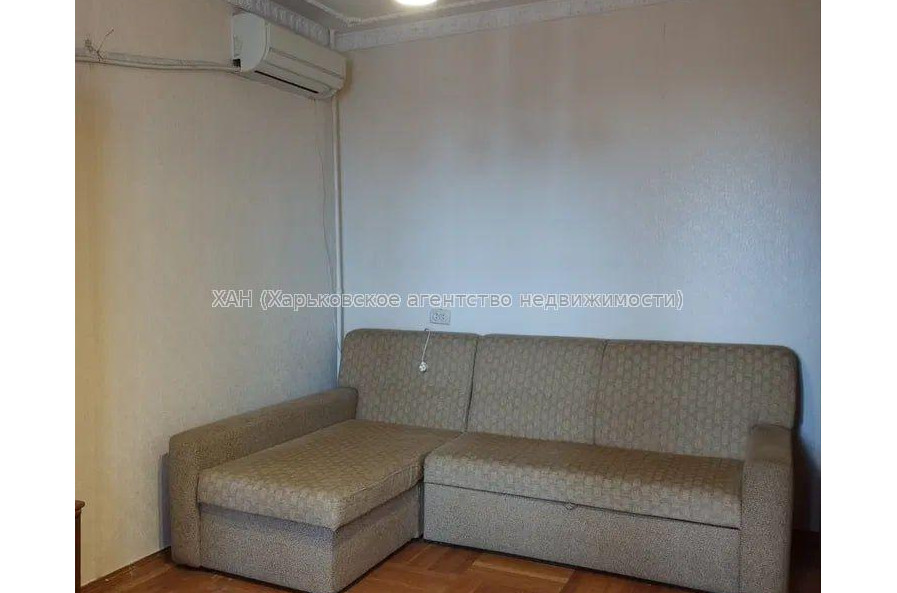 Продам квартиру, Единства ул. , 3  ком., 70 м², советский ремонт 