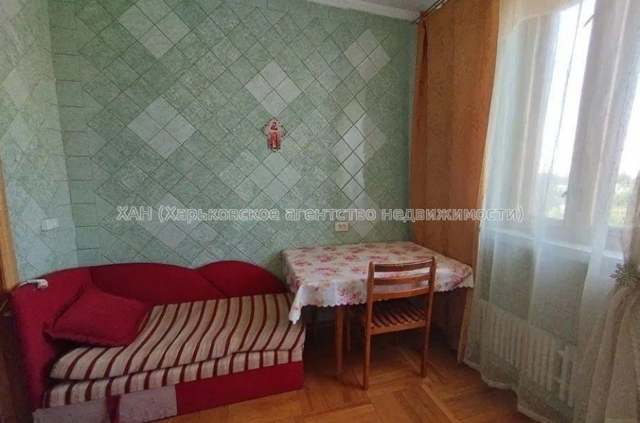 Продам квартиру, Единства ул. , 3  ком., 70 м², советский ремонт 