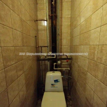 Продам квартиру, Единства ул. , 3  ком., 70 м², советский ремонт 
