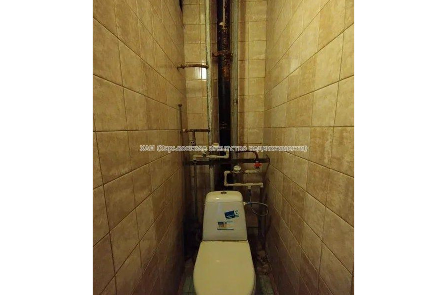 Продам квартиру, Единства ул. , 3  ком., 70 м², советский ремонт 