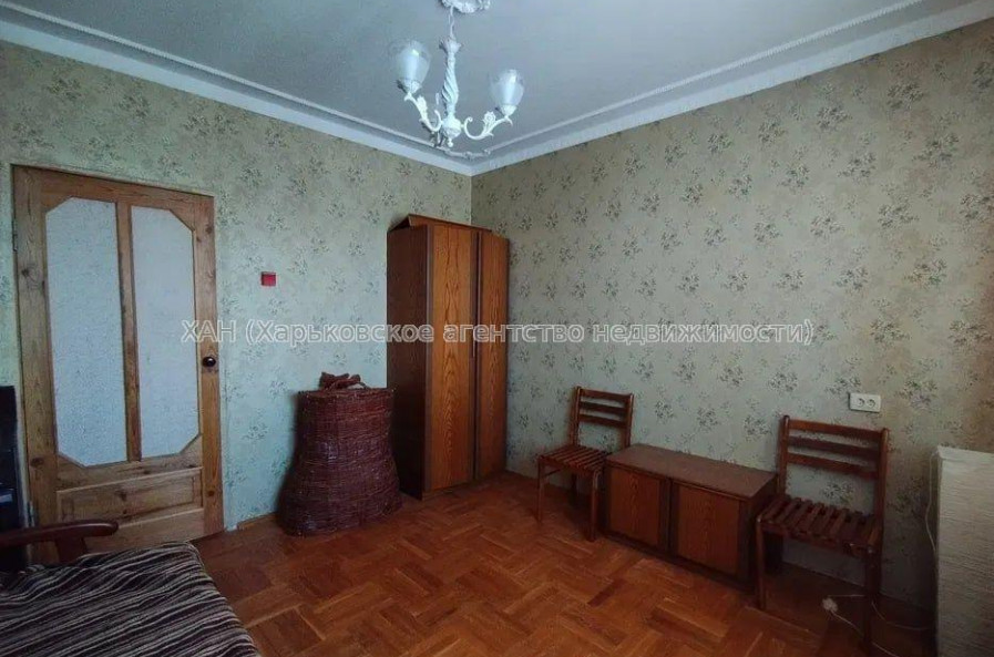 Продам квартиру, Единства ул. , 3  ком., 70 м², советский ремонт 