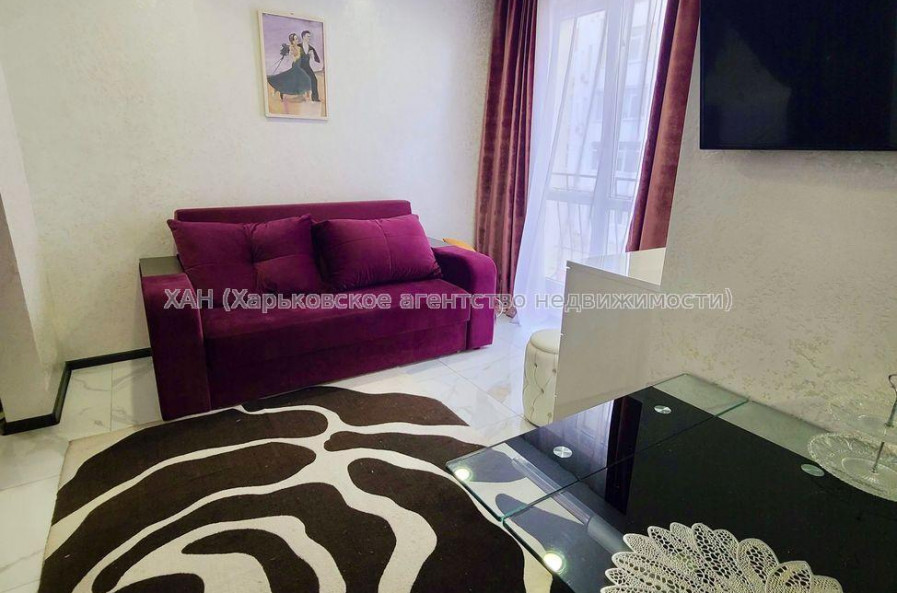 Продам квартиру, Героев Харькова просп. , 1  ком., 38 м², капитальный ремонт 