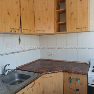 Продам квартиру, Ахсарова Энвера ул. , 1 кім., 34 м², капитальный ремонт 