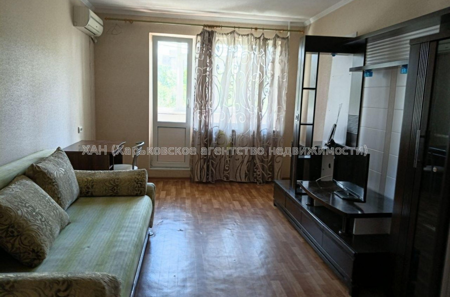 Продам квартиру, Ахсарова Энвера ул. , 1 кім., 34 м², капитальный ремонт 