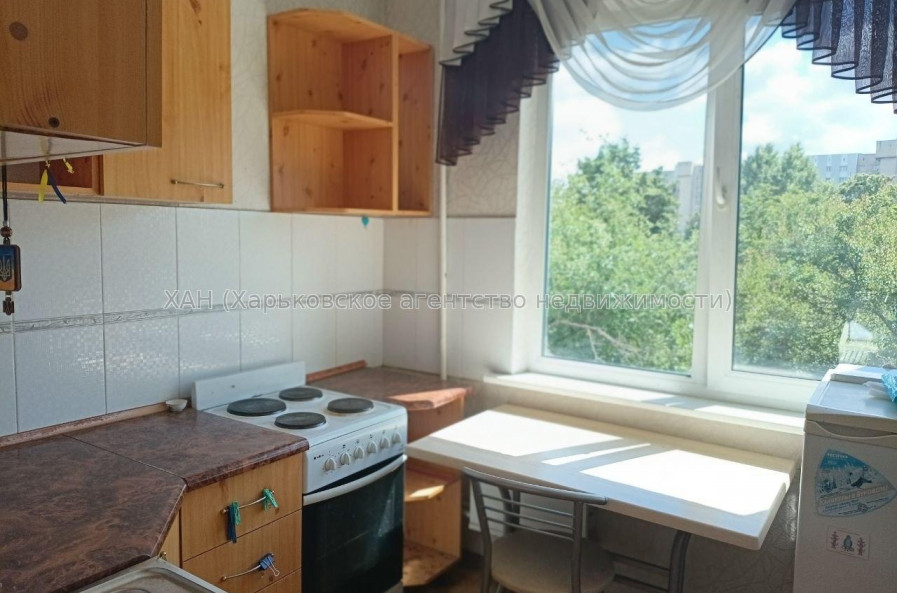 Продам квартиру, Ахсарова Энвера ул. , 1 кім., 34 м², капитальный ремонт 