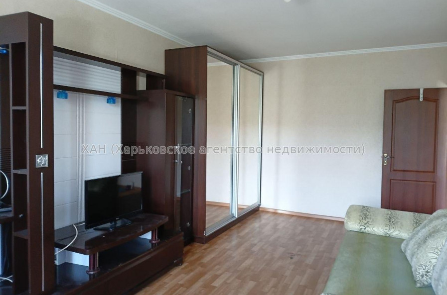 Продам квартиру, Ахсарова Энвера ул. , 1 кім., 34 м², капитальный ремонт 