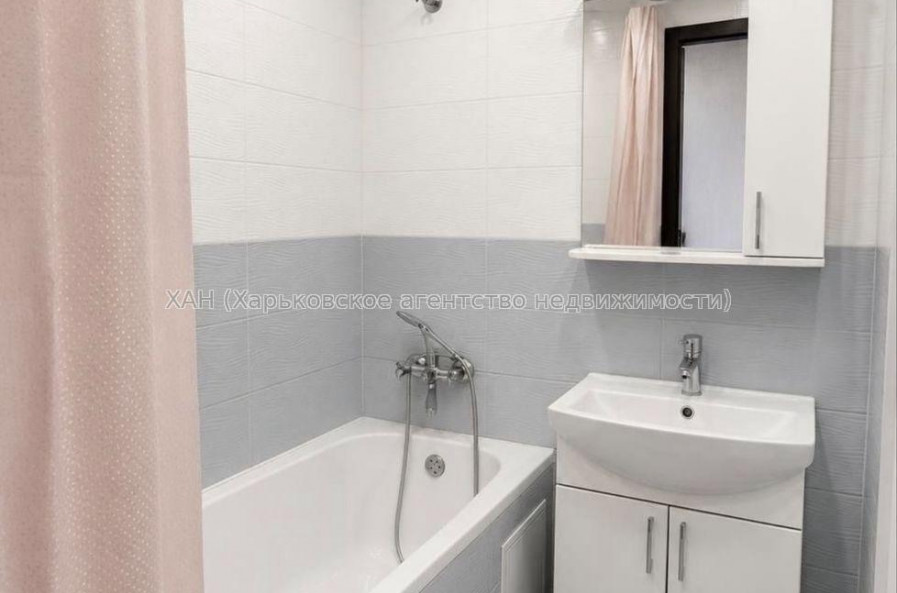 Продам квартиру, Ахсарова Энвера ул. , 1 кім., 34 м², капитальный ремонт 