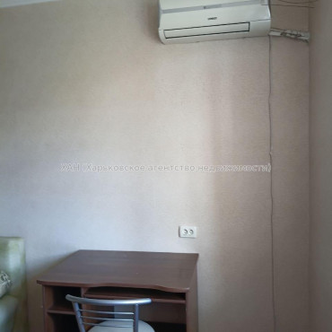 Продам квартиру, Ахсарова Энвера ул. , 1 кім., 34 м², капитальный ремонт 