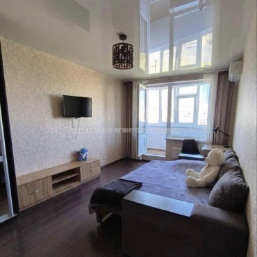 Продам квартиру, Ахсарова Энвера ул. , 1 кім., 34 м², капитальный ремонт 