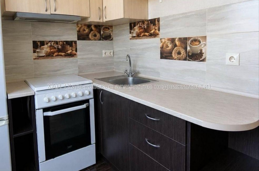 Продам квартиру, Ахсарова Энвера ул. , 1 кім., 34 м², капитальный ремонт 