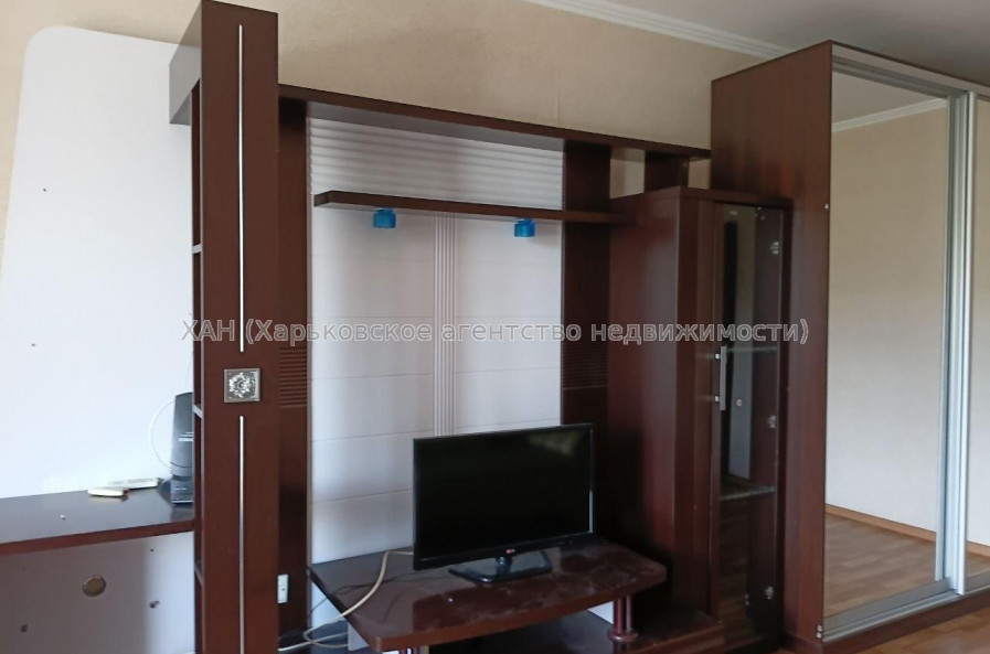 Продам квартиру, Ахсарова Энвера ул. , 1 кім., 34 м², капитальный ремонт 