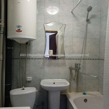 Продам квартиру, Ахсарова Энвера ул. , 1 кім., 34 м², капитальный ремонт 