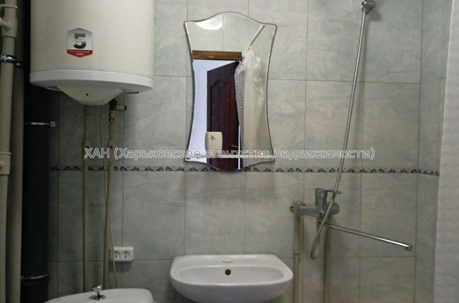 Продам квартиру, Ахсарова Энвера ул. , 1 кім., 34 м², капитальный ремонт 
