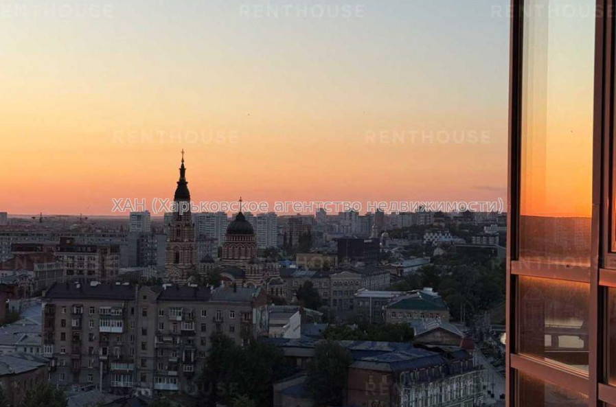 Продам квартиру, Банный пер. , 2  ком., 109 м², авторский дизайн 