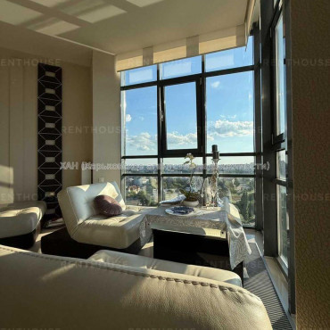 Продам квартиру, Банный пер. , 2  ком., 109 м², авторский дизайн 