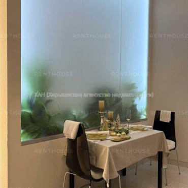 Продам квартиру, Банный пер. , 2  ком., 109 м², авторский дизайн 