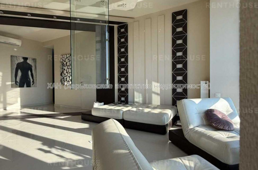 Продам квартиру, Банный пер. , 2  ком., 109 м², авторский дизайн 