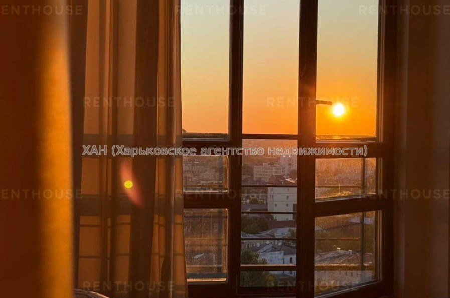 Продам квартиру, Банный пер. , 2  ком., 109 м², авторский дизайн 