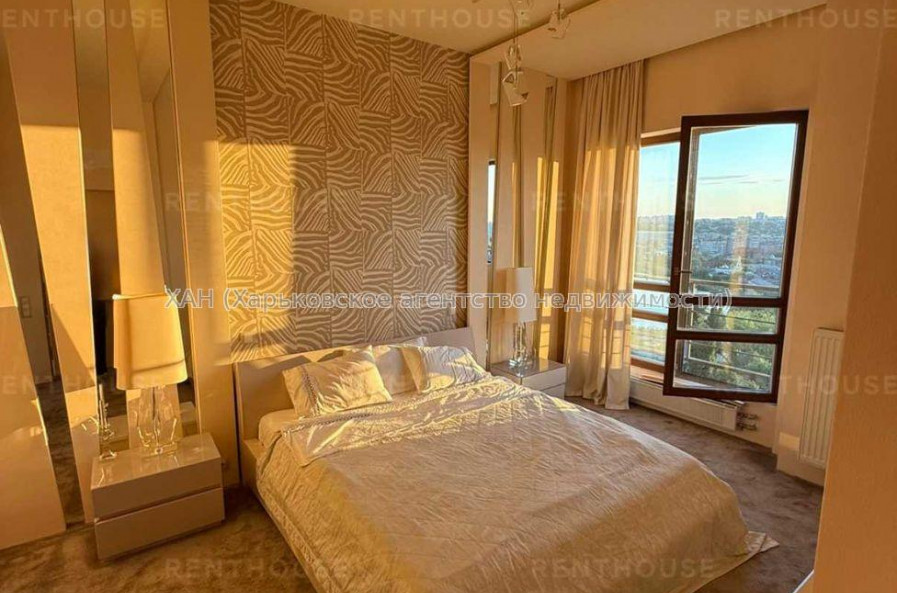Продам квартиру, Банный пер. , 2  ком., 109 м², авторский дизайн 